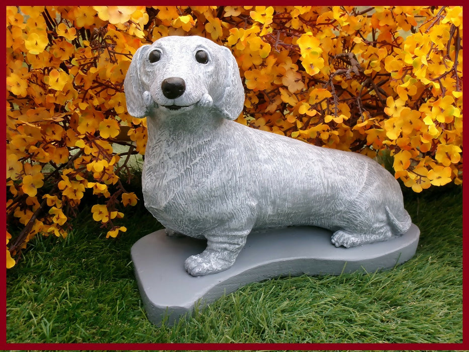 Dachshund Dog Concrete Statue 4-1/2 x 9-1/2 x 7-3/4" High