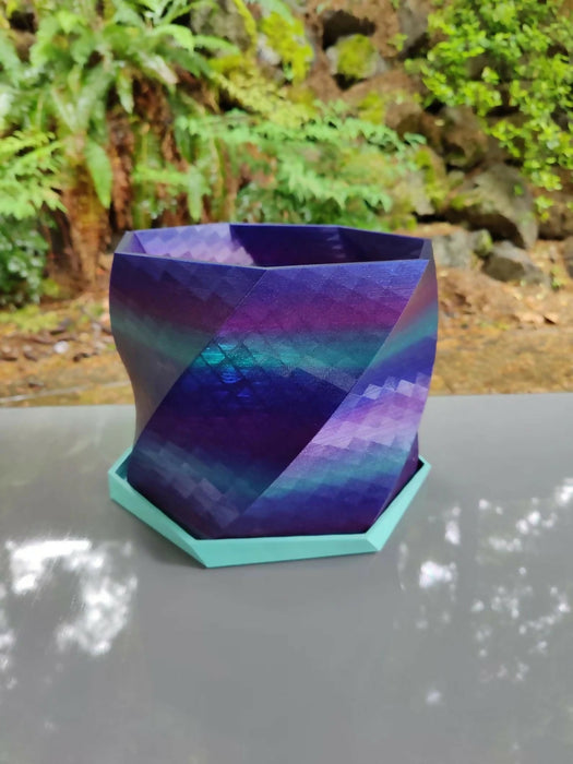 Twisted Planter and Drain Tray | Large | 10 inch | Solid Color