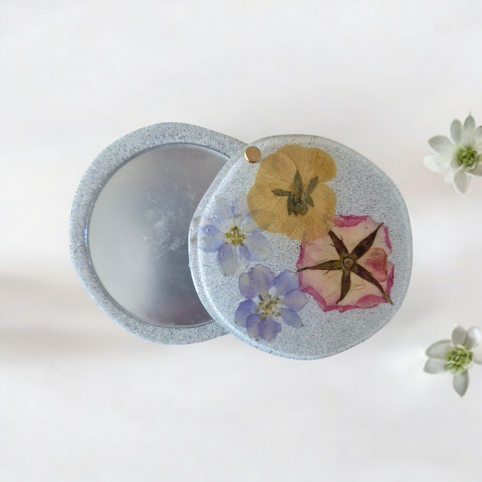 Floral Compact 1