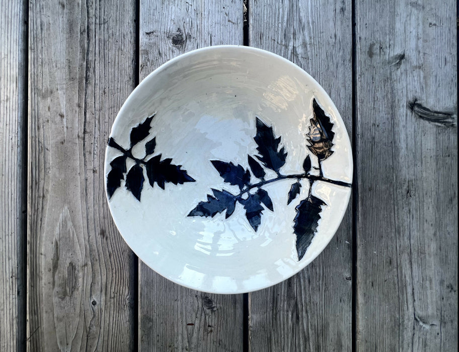 medium porcelain tomato vine serving bowl
