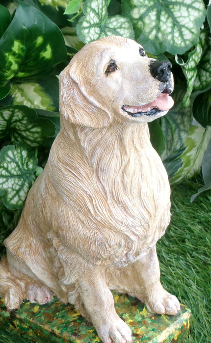 Golden Retriever Concrete Statue 4.5 x 7 x 9.75" High