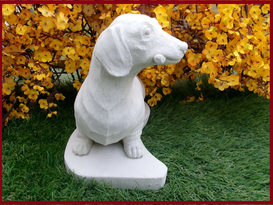 Dachshund Dog Concrete Statue 4-1/2 x 9-1/2 x 7-3/4" High