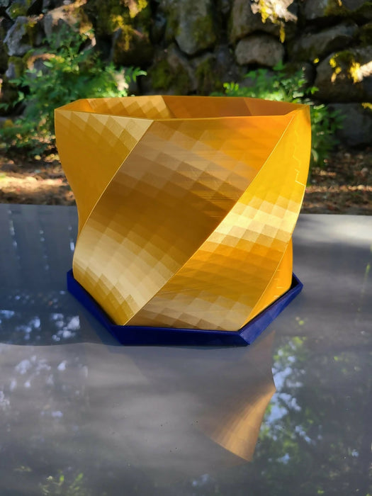 Twisted Planter and Drain Tray | Large | 10 inch | Solid Color