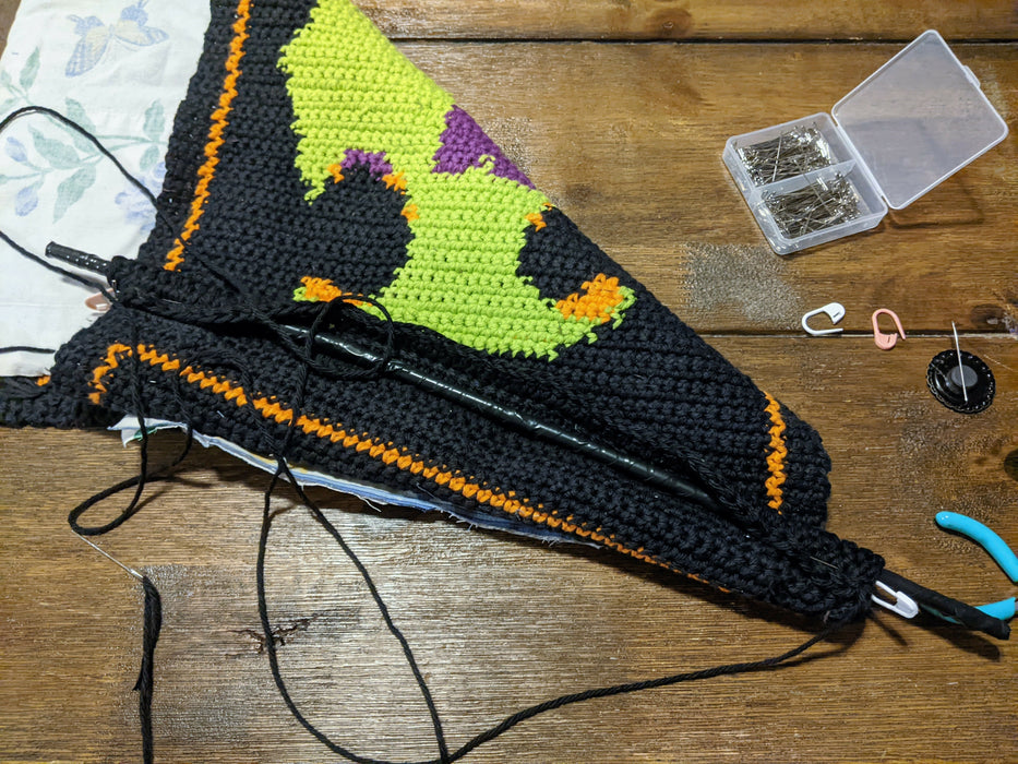 Photograph of the pattern sample while the dowel rod was being attached.