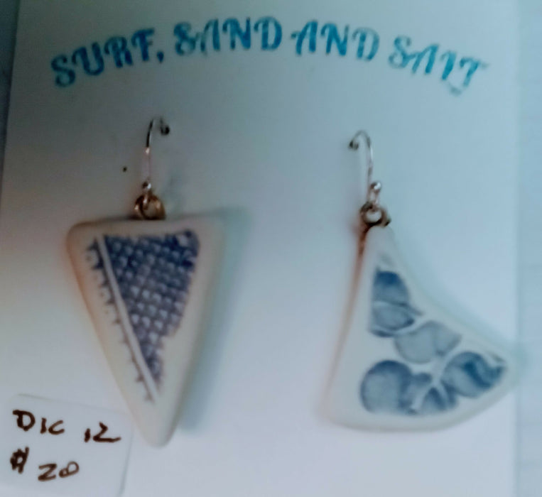8 bluwht earrings