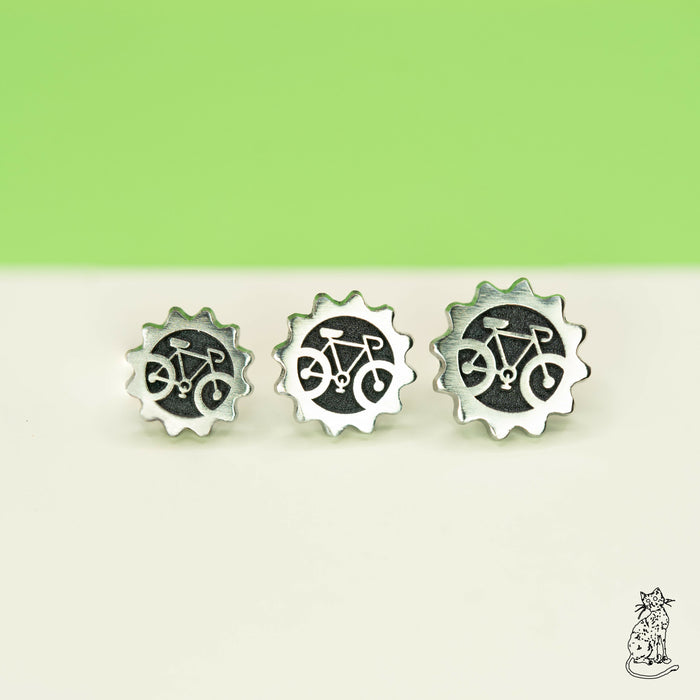 bike in cog all 3 facing forward_