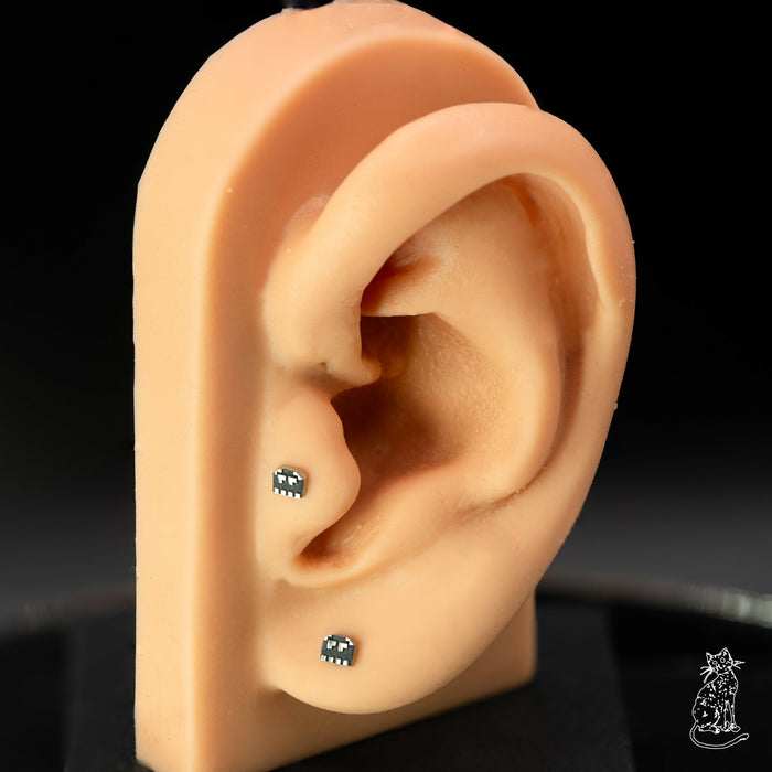 pac man on ear