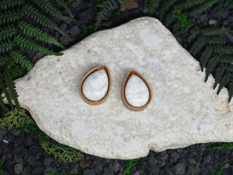Teardrop Ear Tunnels 25mm Howlite | Pair | Ear Plugs | Gauge Earrings | Gauged Plugs | Resin #38