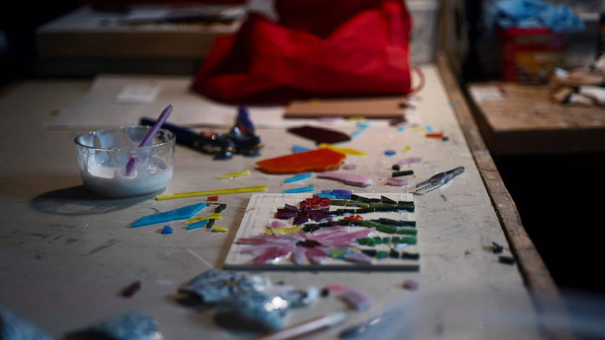 A mosaic artists studio workstation