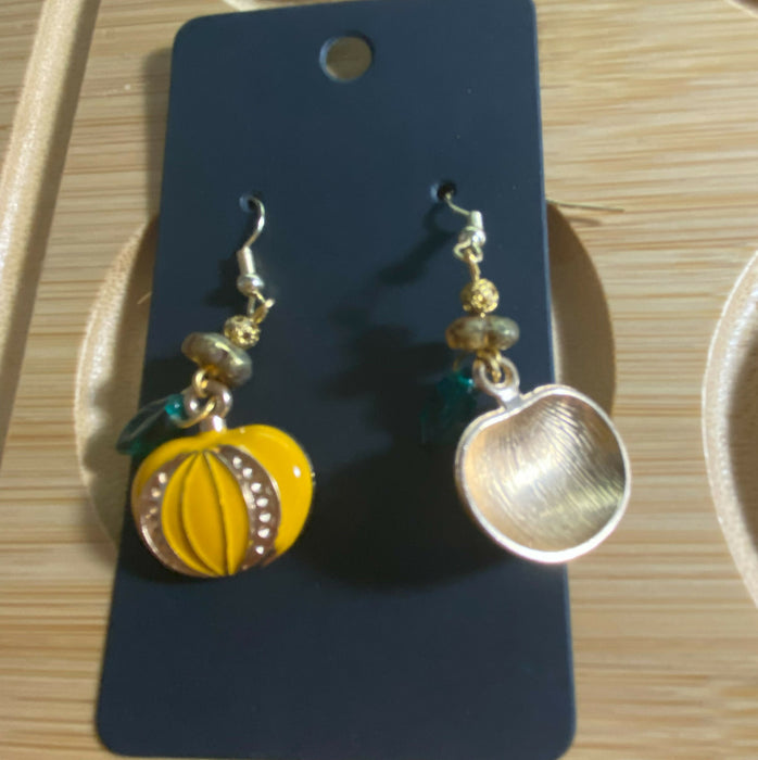 Pumpkin Fall or Halloween Earrings
