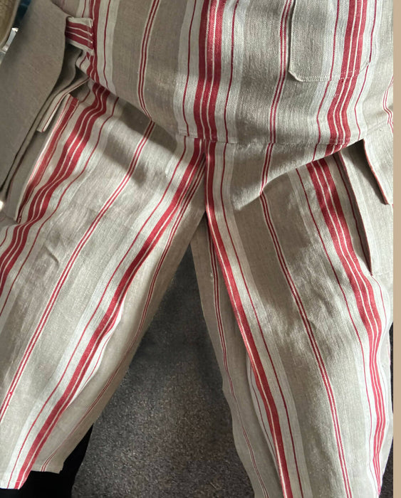 Bottom-Pleat