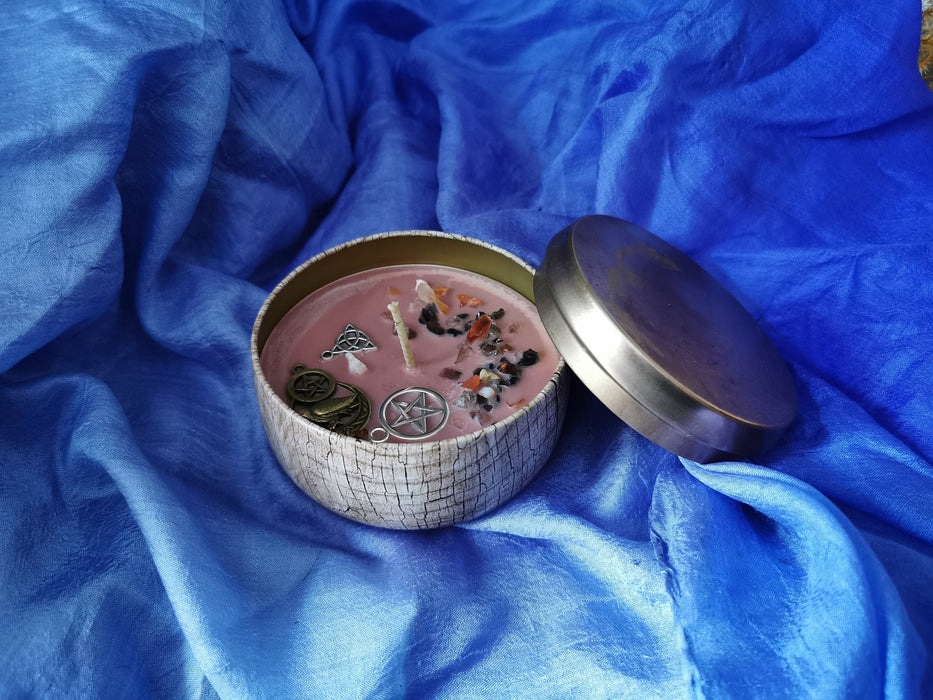 The Morrigan Devotional Candle