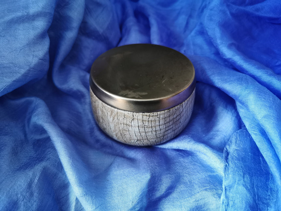 The Morrigan Devotional Candle