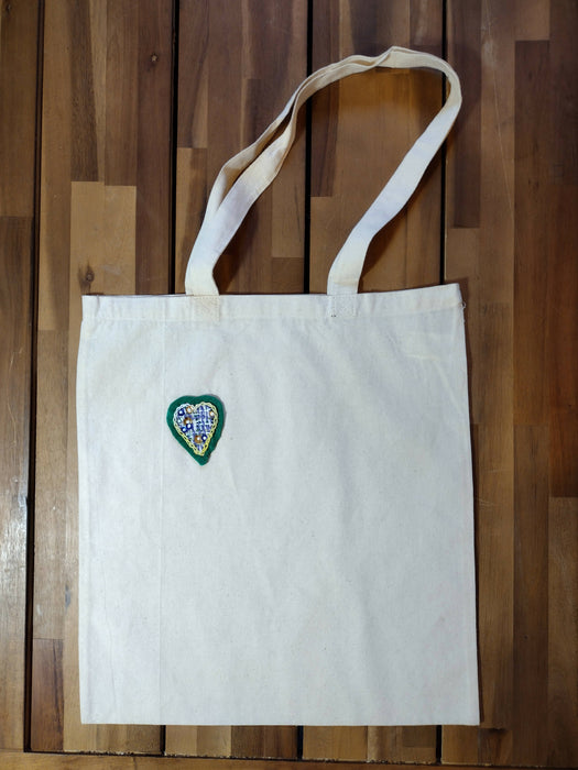 Hand embroidered tote bag - small heart collection