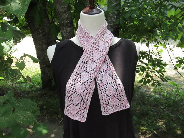 Pink and white heart/arrow scarf